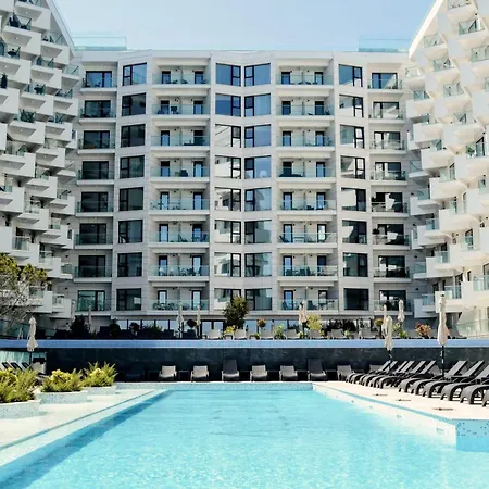 Appartement Tropical In Infinity Pool & Năvodari