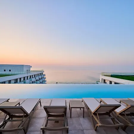 Tropical In Infinity Pool & Năvodari